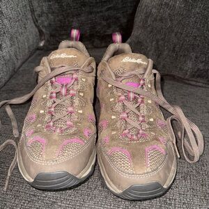 Eddie Bauer brown pink Suede/Mesh Hiking Athletic Shoe With Vibram Soles Size 9